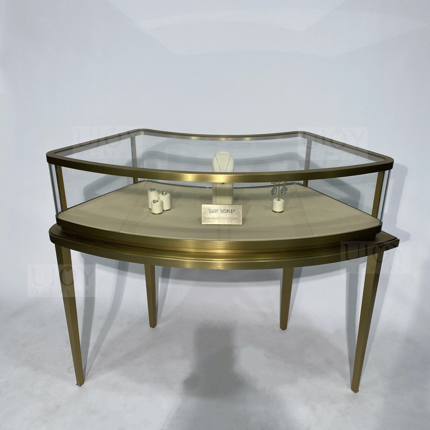 Curved Glass Jewelry Display Counter New Arrival UD014 (2) front view Curved Glass Jewelry Display Counter New Arrival UD014 (2) front view