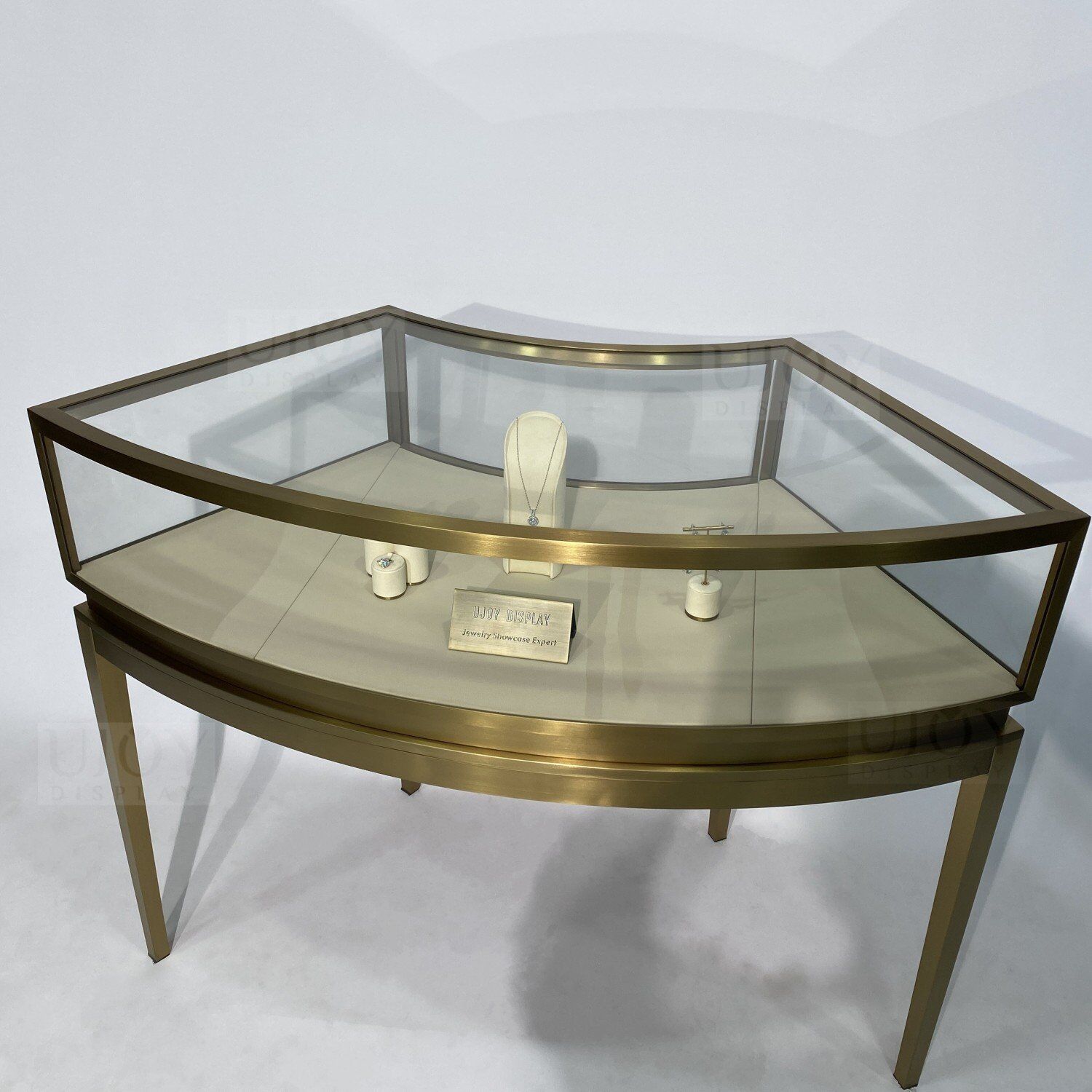 Curved Jewelry Showcases with metal frame UD015 (2) top view Curved Jewelry Showcases with metal frame UD015 (2) top view