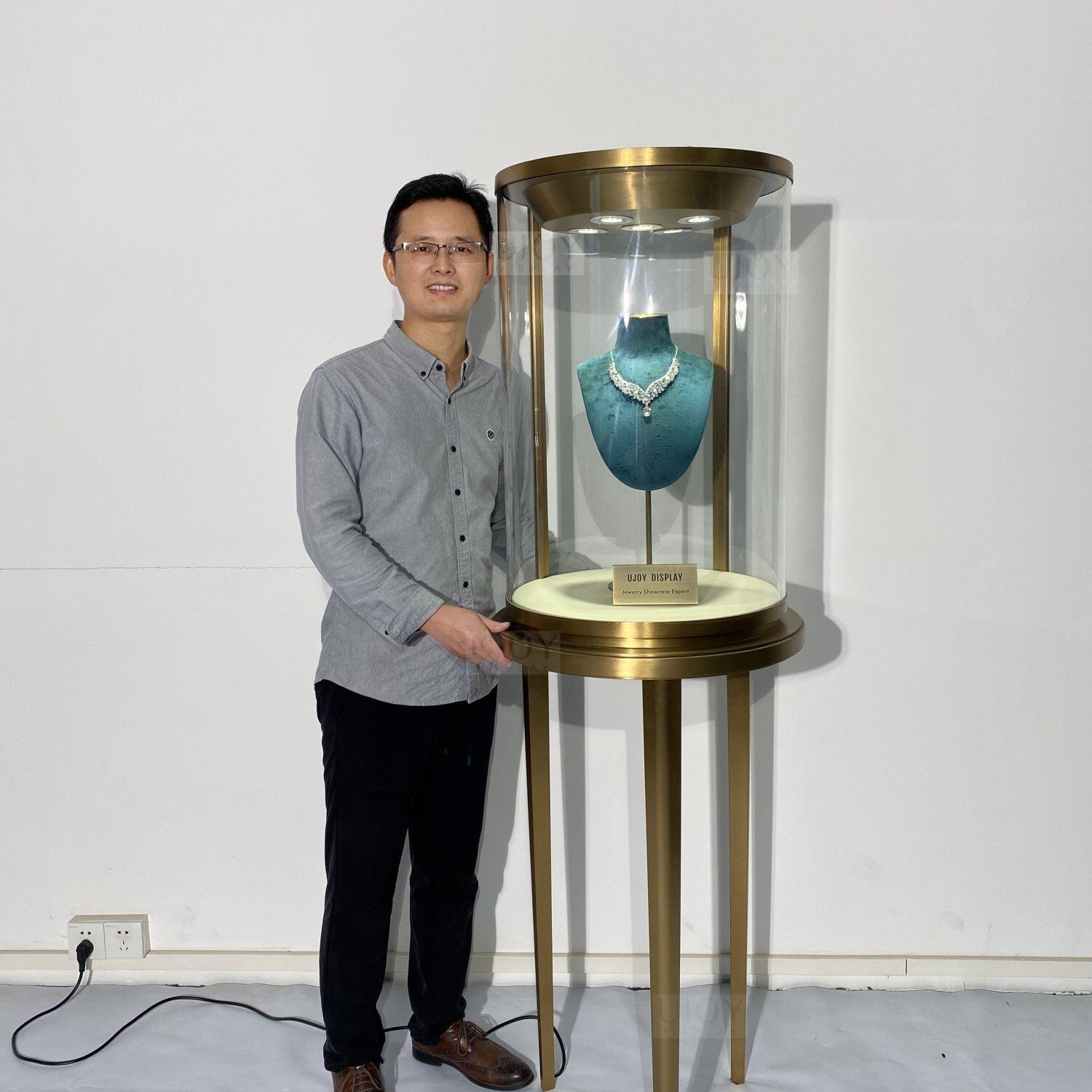 height__Round Tower Showcase Glass Pedestal Display UD018 (3) height__Round Tower Showcase Glass Pedestal Display UD018 (3)