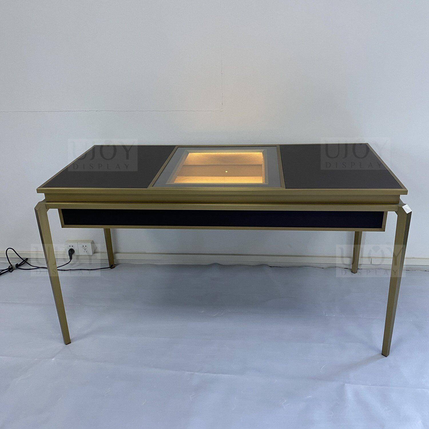 with light__Luxury Jewelry Table With Glass Window VIP Desk UD016 (3) with light__Luxury Jewelry Table With Glass Window VIP Desk UD016 (3)