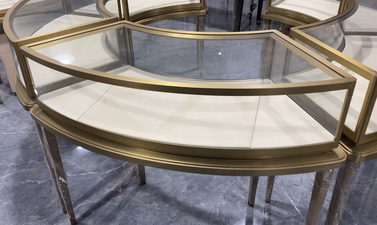 Round jewelry kiosk in mall from kiosk manufacturer from ujoydisplay (7) Round jewelry kiosk in mall from kiosk manufacturer from ujoydisplay (7)